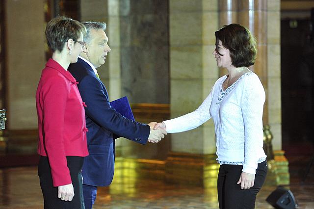 F0129268