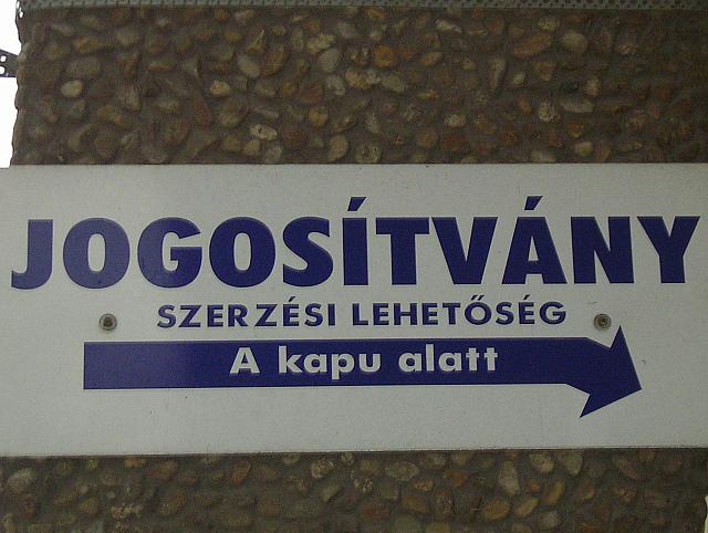 007Megoldjuk okosba