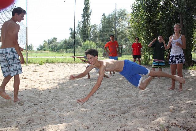 20100827-FazekasGT-strand-93