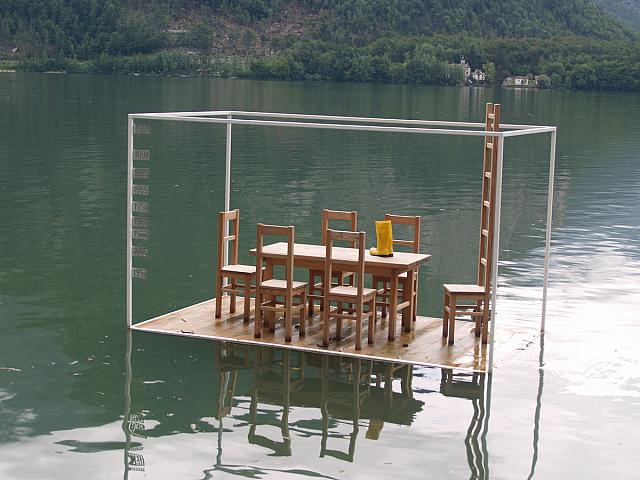 p7040682