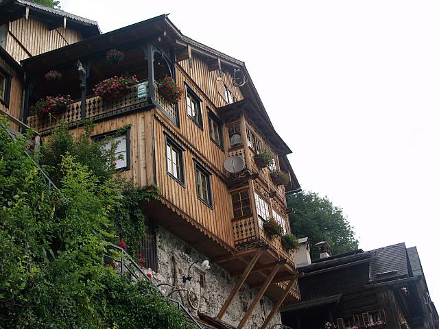 p7040684