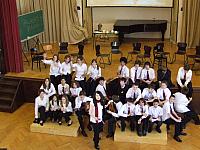 8b 31